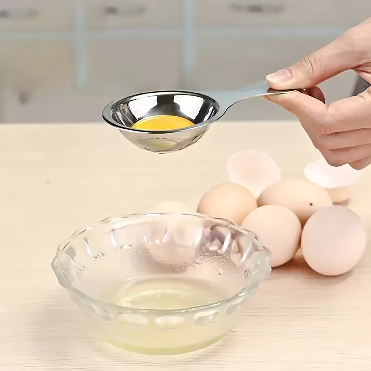 Egg Separator Tool - ที่แยกไข่แดงไข่ขาวสแตนเลส สีขาว อุปกรณ์กรองไข่สำหรับทำอาหาร ทำความสะอาดง่าย